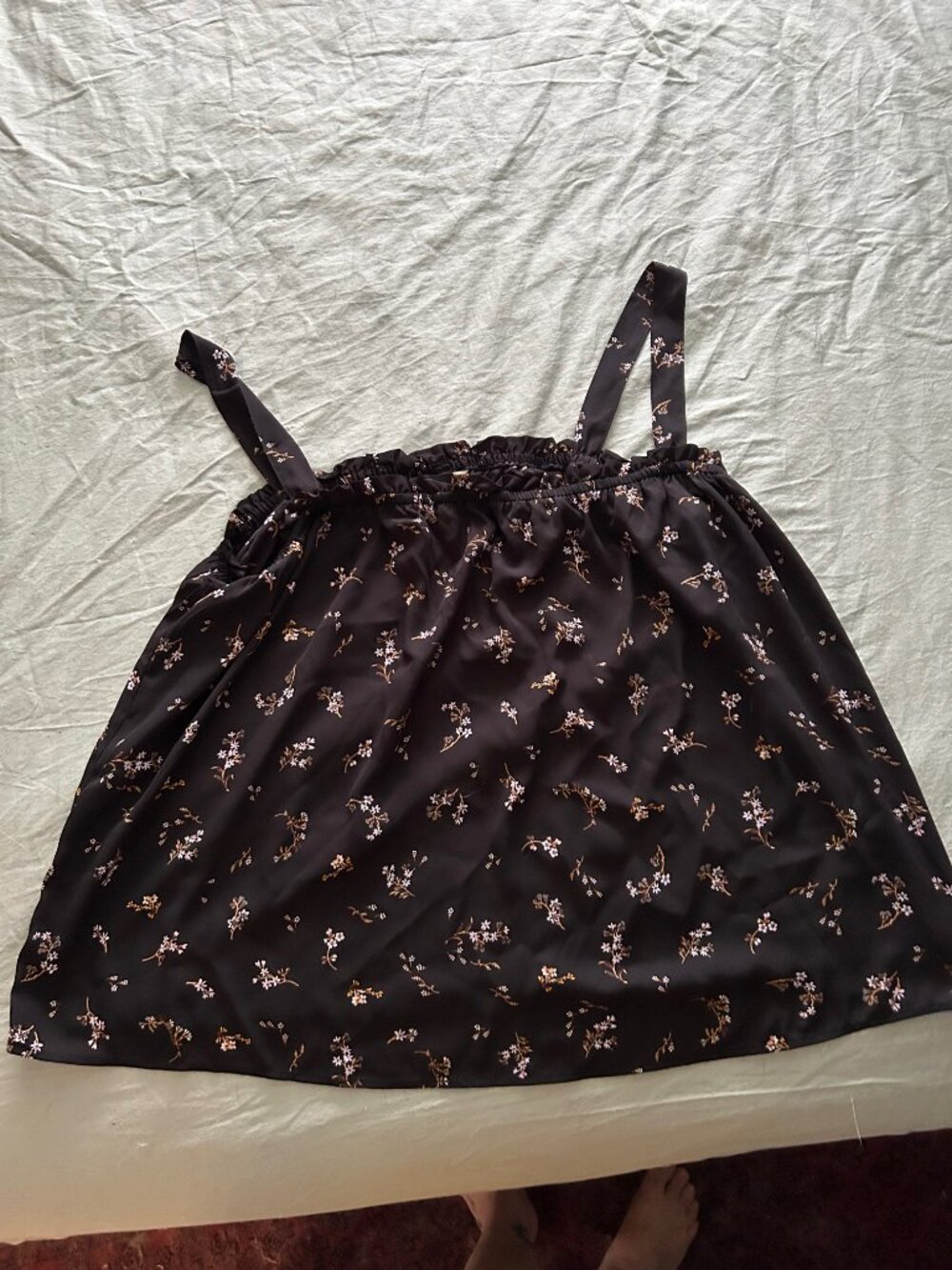 H&M black flowered tank top women size 14